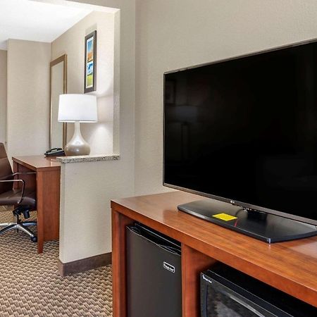 Comfort Inn Near Kokomo Speedway Esterno foto