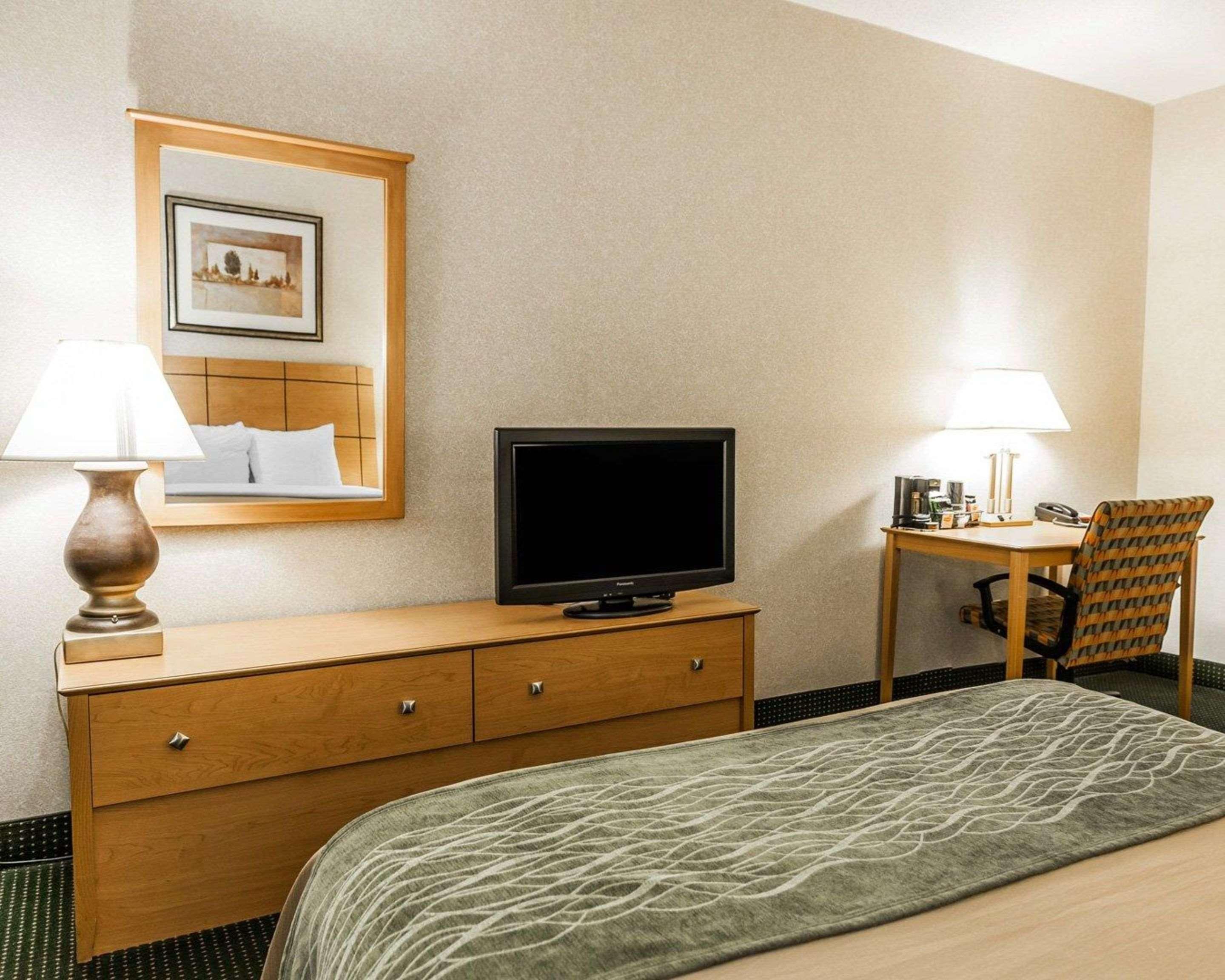 Comfort Inn Near Kokomo Speedway Esterno foto