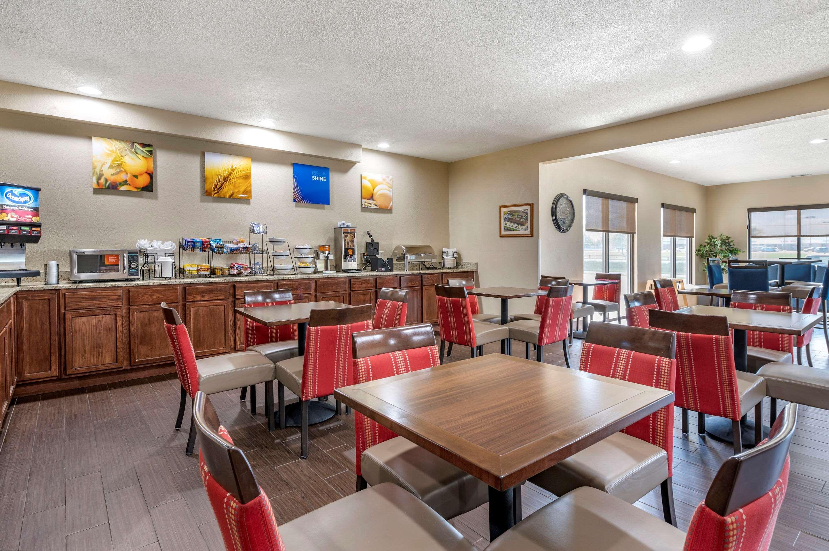 Comfort Inn Near Kokomo Speedway Esterno foto