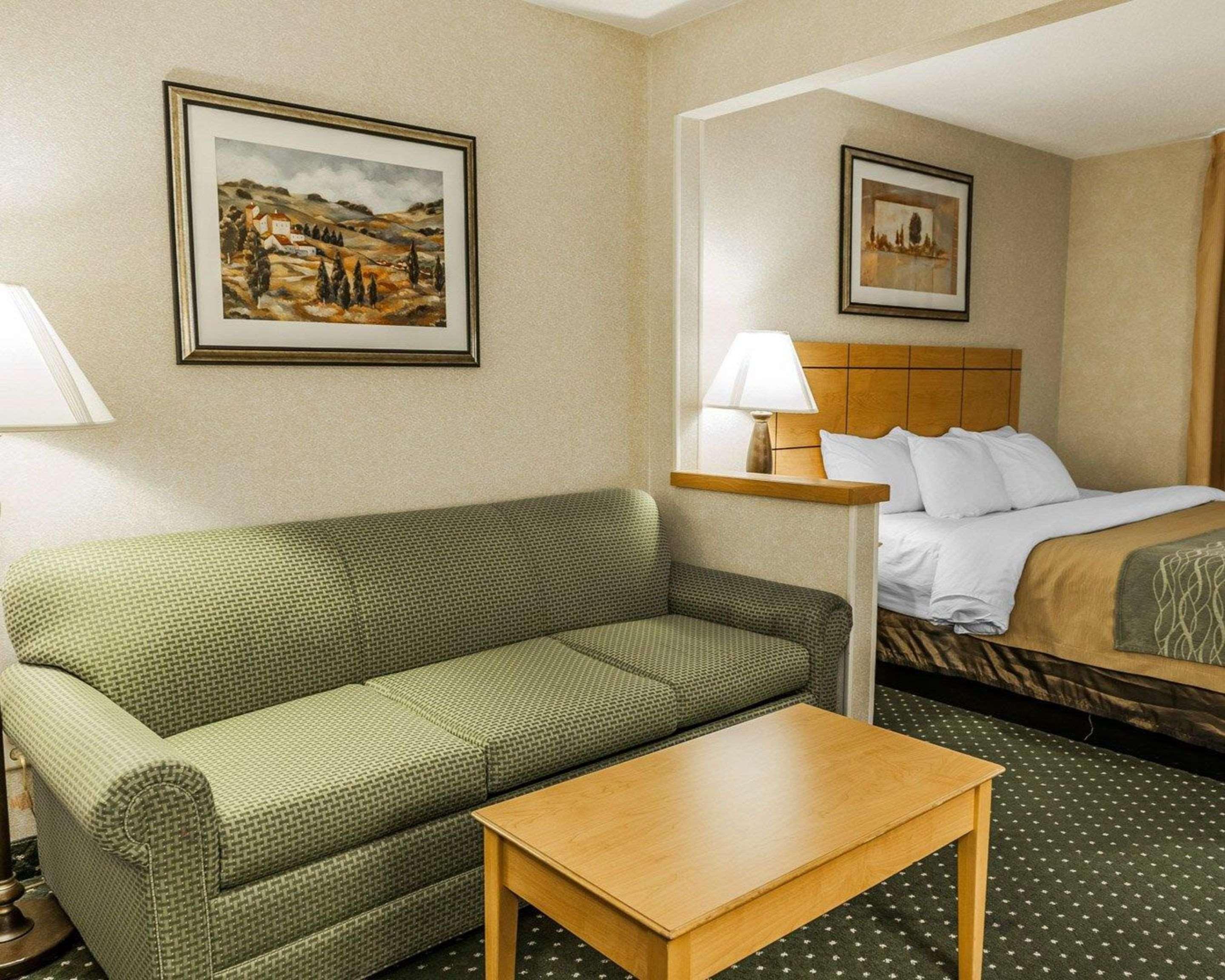 Comfort Inn Near Kokomo Speedway Esterno foto